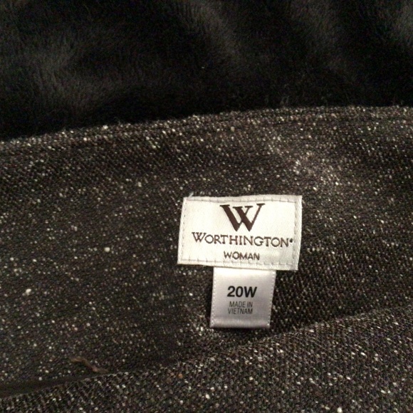 Stylish Brown skirt with leather-like stripes - Picture 8 of 16